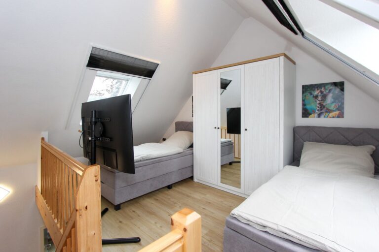 Schlafzimmer DG